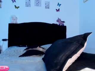 soylauureen live webcam show