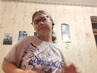 adrienefrock Sex Cam Show