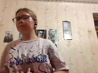 adrienefrock Sex Cam Show