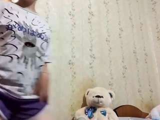 adrienefrock Sex Cam Show