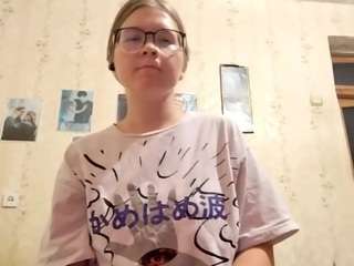 adrienefrock Sex Cam Show