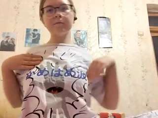 adrienefrock Sex Cam Show