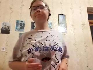 adrienefrock Sex Cam Show
