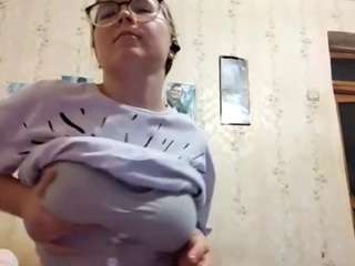 adrienefrock Sex Cam Show