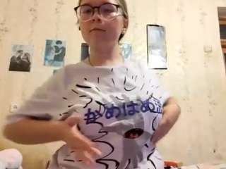 adrienefrock Sex Cam Show