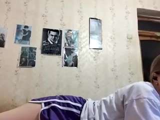 adrienefrock Sex Cam Show