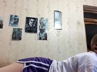 adrienefrock Sex Cam Show