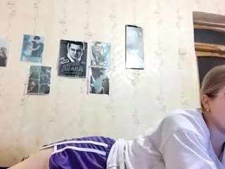 adrienefrock Sex Cam Show