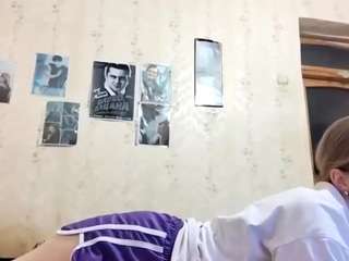 adrienefrock Sex Cam Show