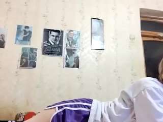 adrienefrock Sex Cam Show