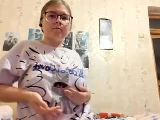 adrienefrock Sex Cam Show