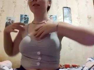 adrienefrock Sex Cam Show
