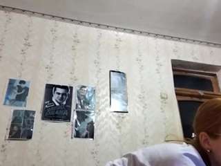 adrienefrock live webcam show