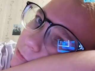 adrienefrock live webcam show