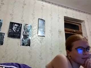 AdrieneFrock live webcam show