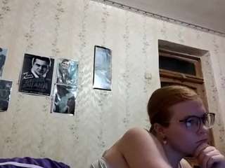AdrieneFrock live webcam show