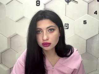 adrienefrock Live Webcam on CamSoda