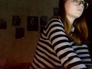 AdrieneFrock live cam preview