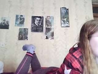 AdrieneFrock live cam preview