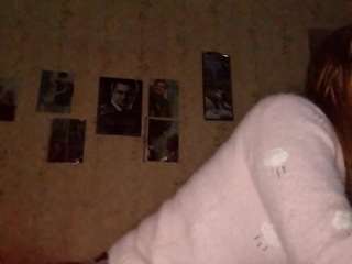 AdrieneFrock live cam preview