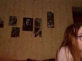 AdrieneFrock live cam preview