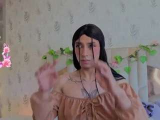 Cyrus-tay's cam show statistics and live stream
