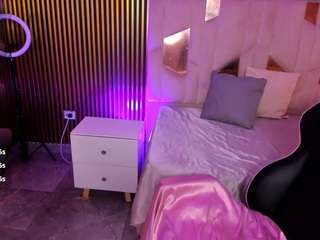 cyrus-tay live cam preview