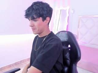 damian-tay Sex Cam Show