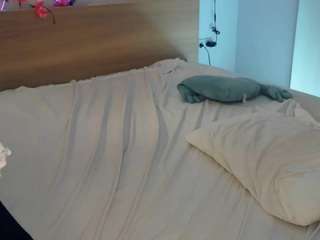 JacquiLeuthe live webcam show