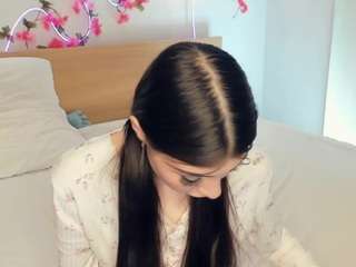 JacquiLeuthe live webcam show