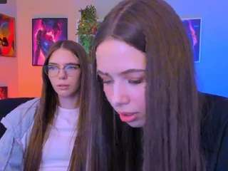 emilia-fly's live room