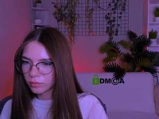 emilia-fly live webcam show