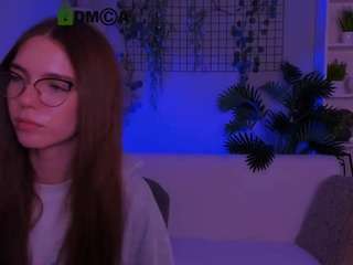 emilia-fly live webcam show