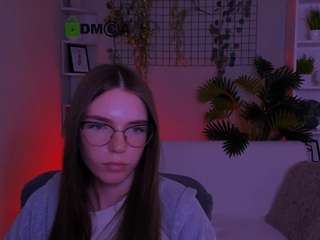 emilia-fly live webcam show