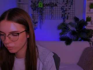 emilia-fly live webcam show