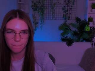 emilia-fly's live room