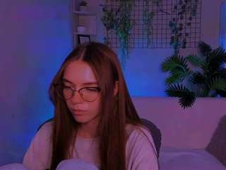 emilia-fly live webcam show