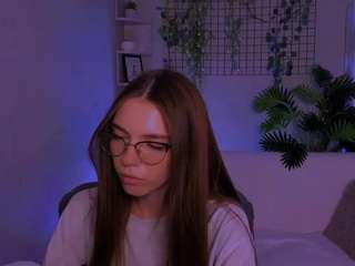 emilia-fly live webcam show