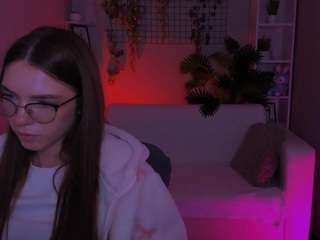 emilia-fly live webcam show