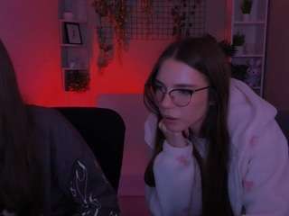 emilia-fly live webcam show