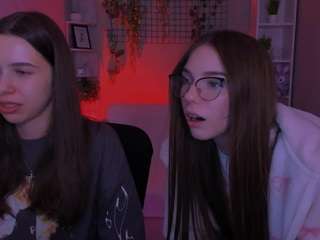 emilia-fly live webcam show