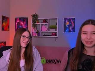 emilia-fly live webcam show