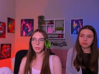 emilia-fly live webcam show