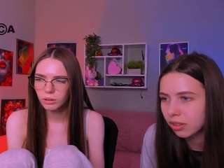 emilia-fly live webcam show