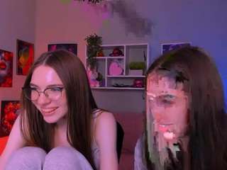 emilia-fly live webcam show