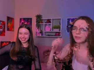 emilia-fly live webcam show