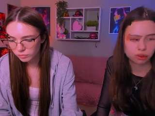 emilia-fly live webcam show