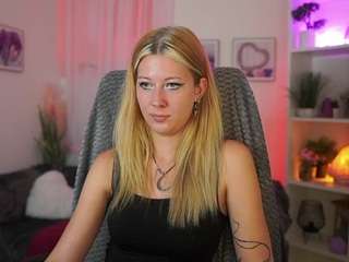 emilyswann Sex Cam Show