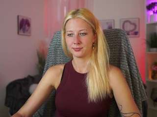emilyswann Sex Cam Show