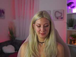 emilyswann live webcam show